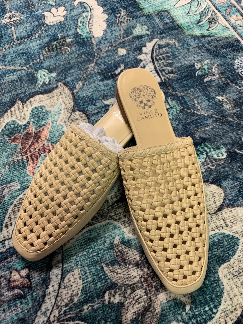 Vince Camuto mules slides leather shoes new pandie 8 cream